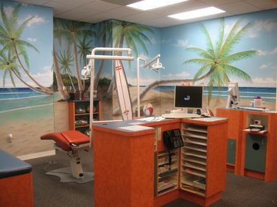 Beach exam room for Pediatric dentists Dr. Harry Bopp and Dr. Jordan Tarver